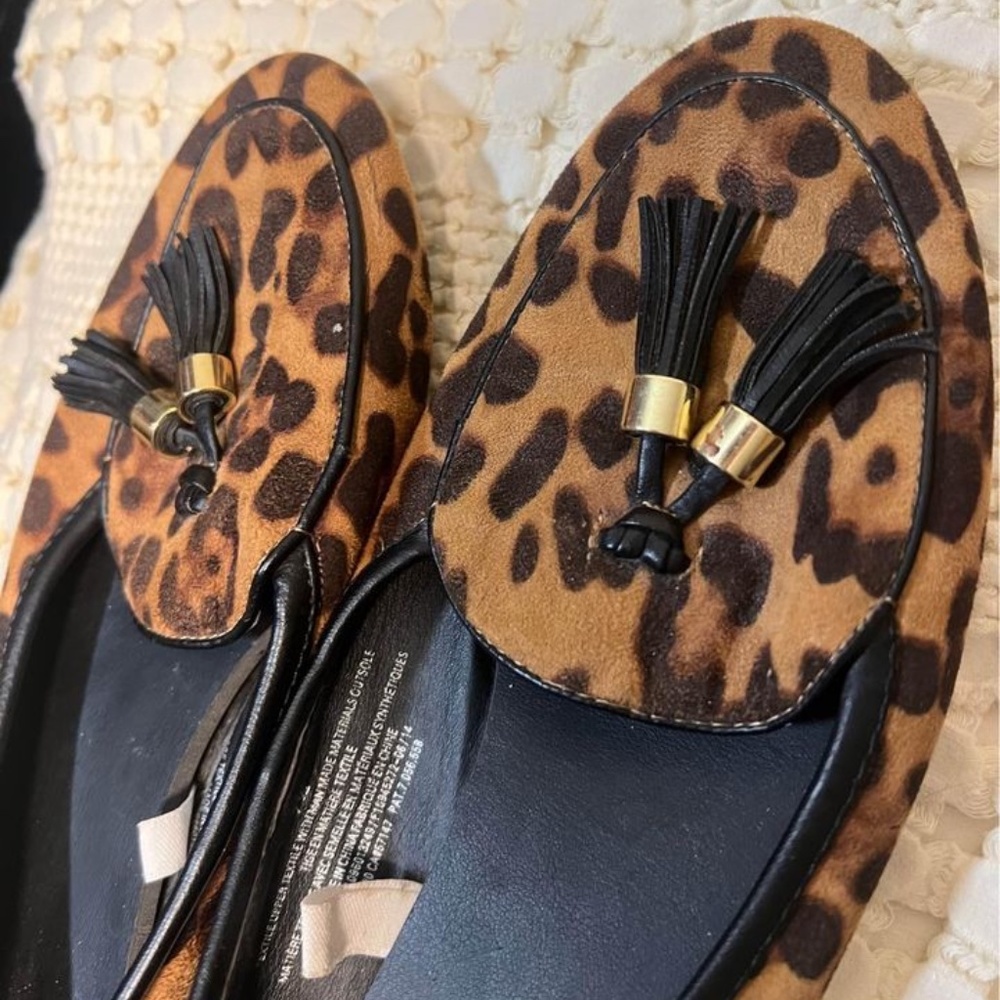 leopard / cheetah flats shoes
